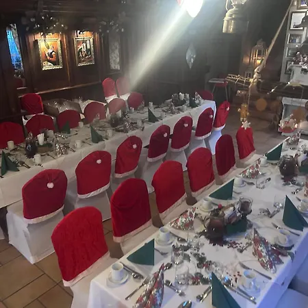 Motel I Restauracja Zodiak Szalsza