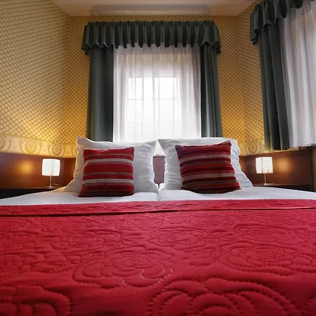 I Restauracja Zodiak * Szalsza